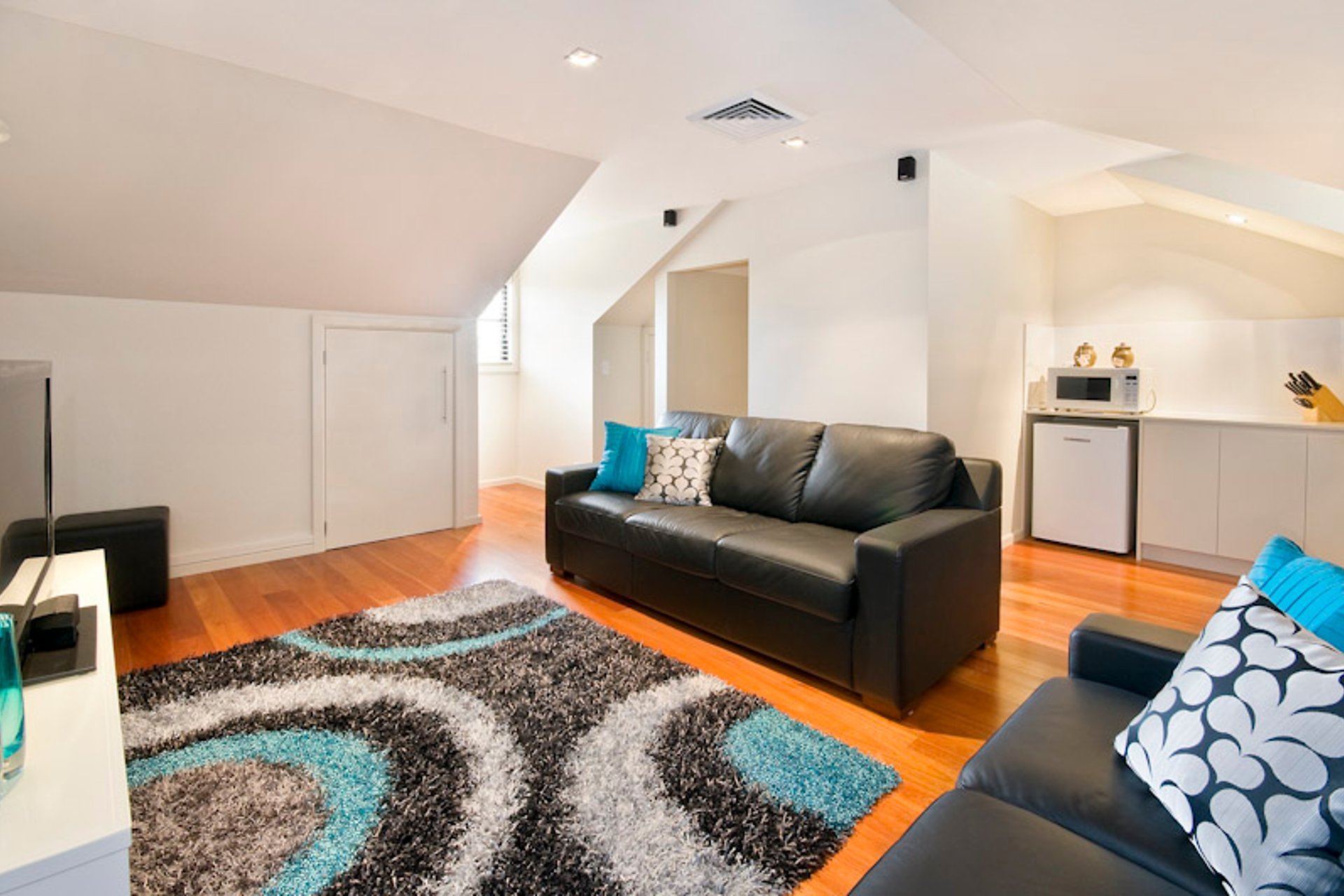 2/21 Clanwilliam Street, Willoughby Sold by Shead Property - image 1
