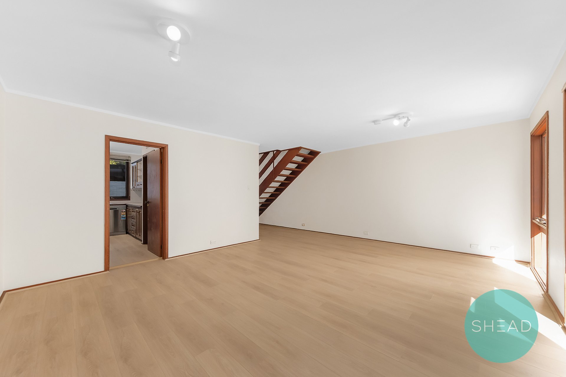 Gordon Leased by Shead Property - image 1