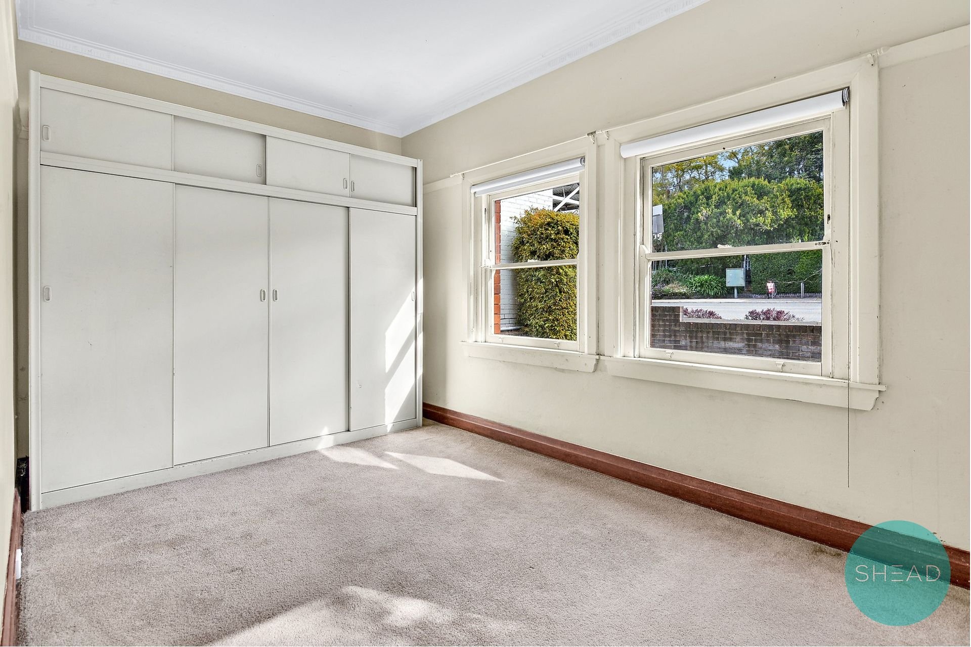 Gordon Leased by Shead Property - image 1