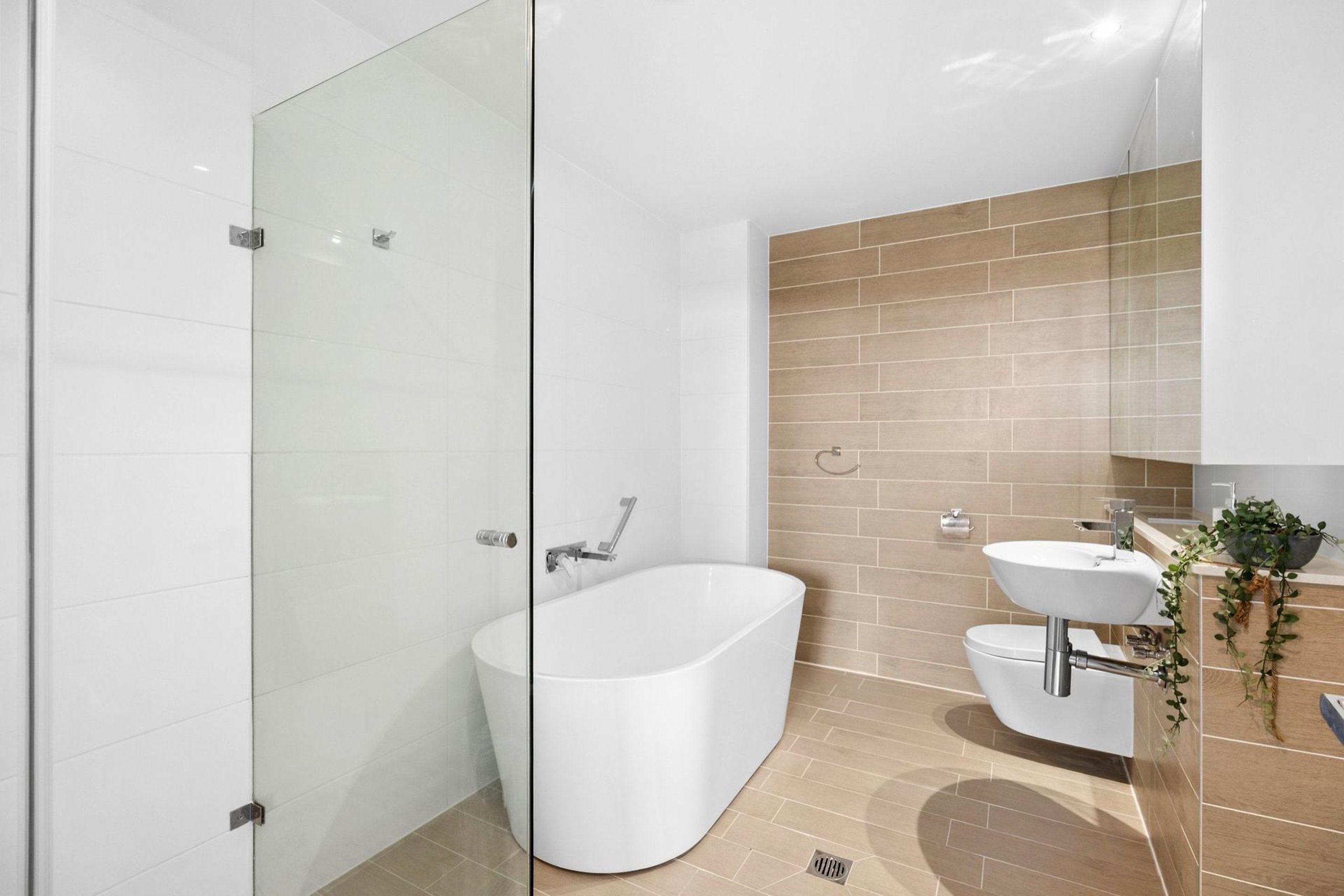 228/9 Mallard Lane, Warriewood Sold by Shead Property - image 1