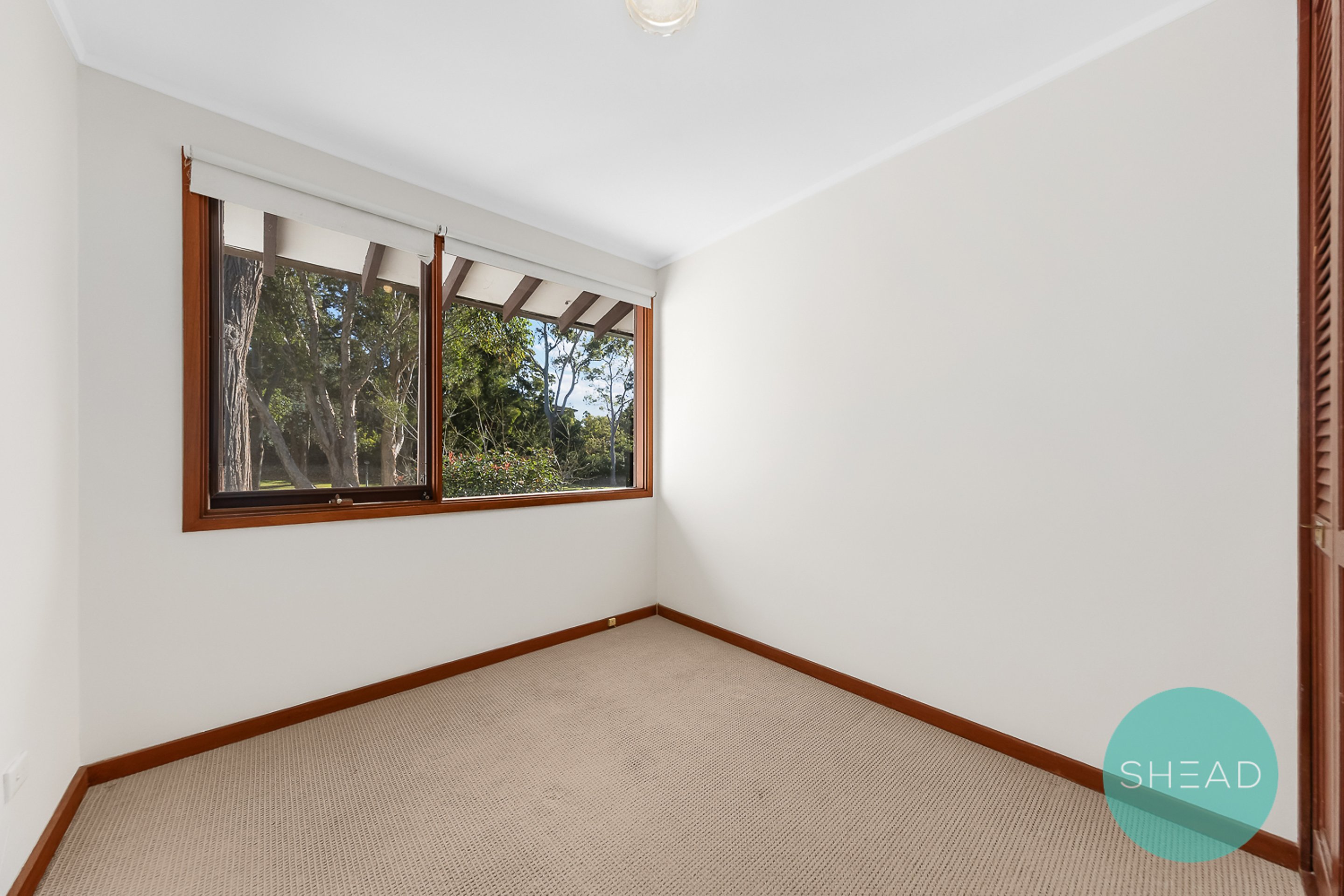 Gordon Leased by Shead Property - image 1