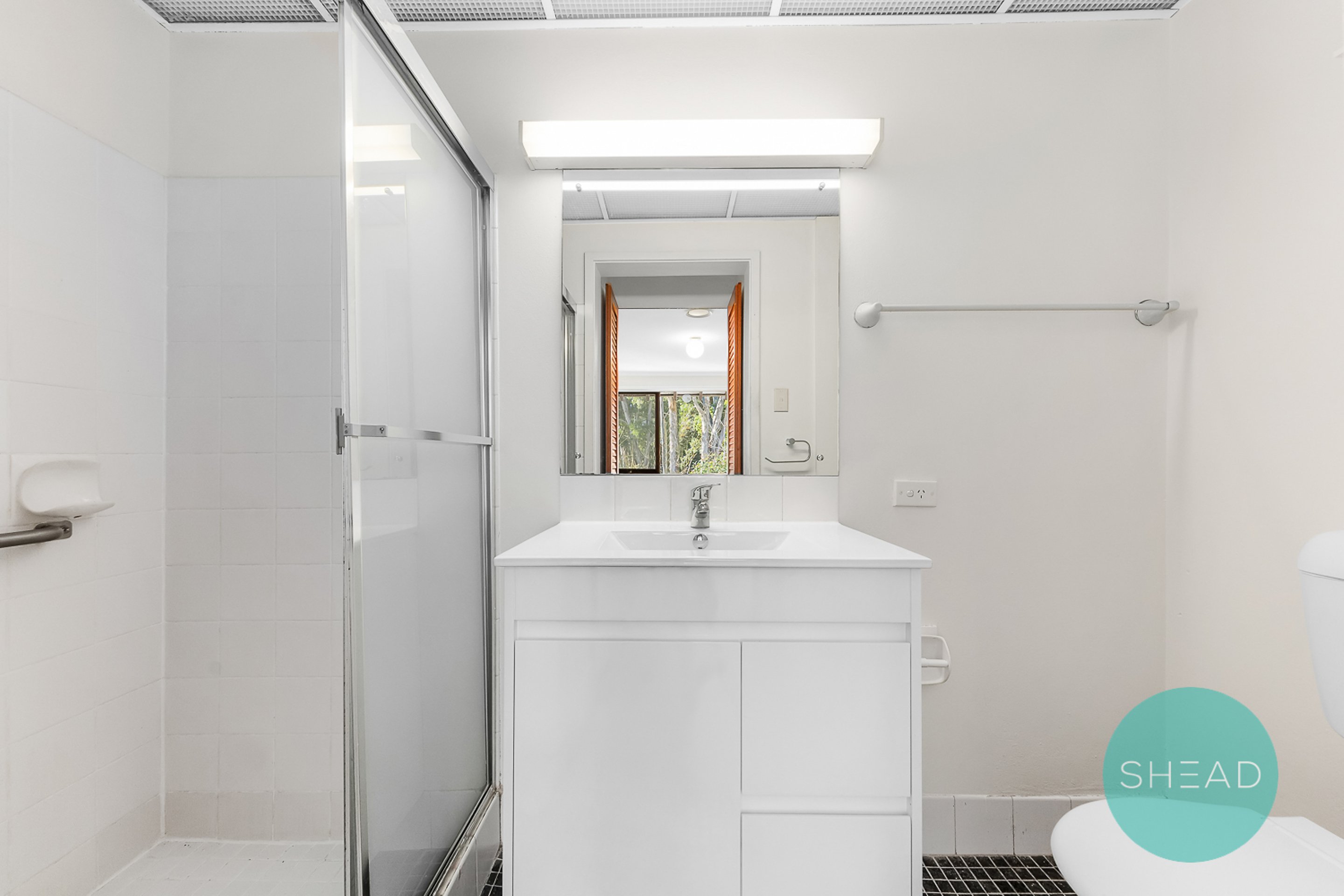 Gordon Leased by Shead Property - image 1