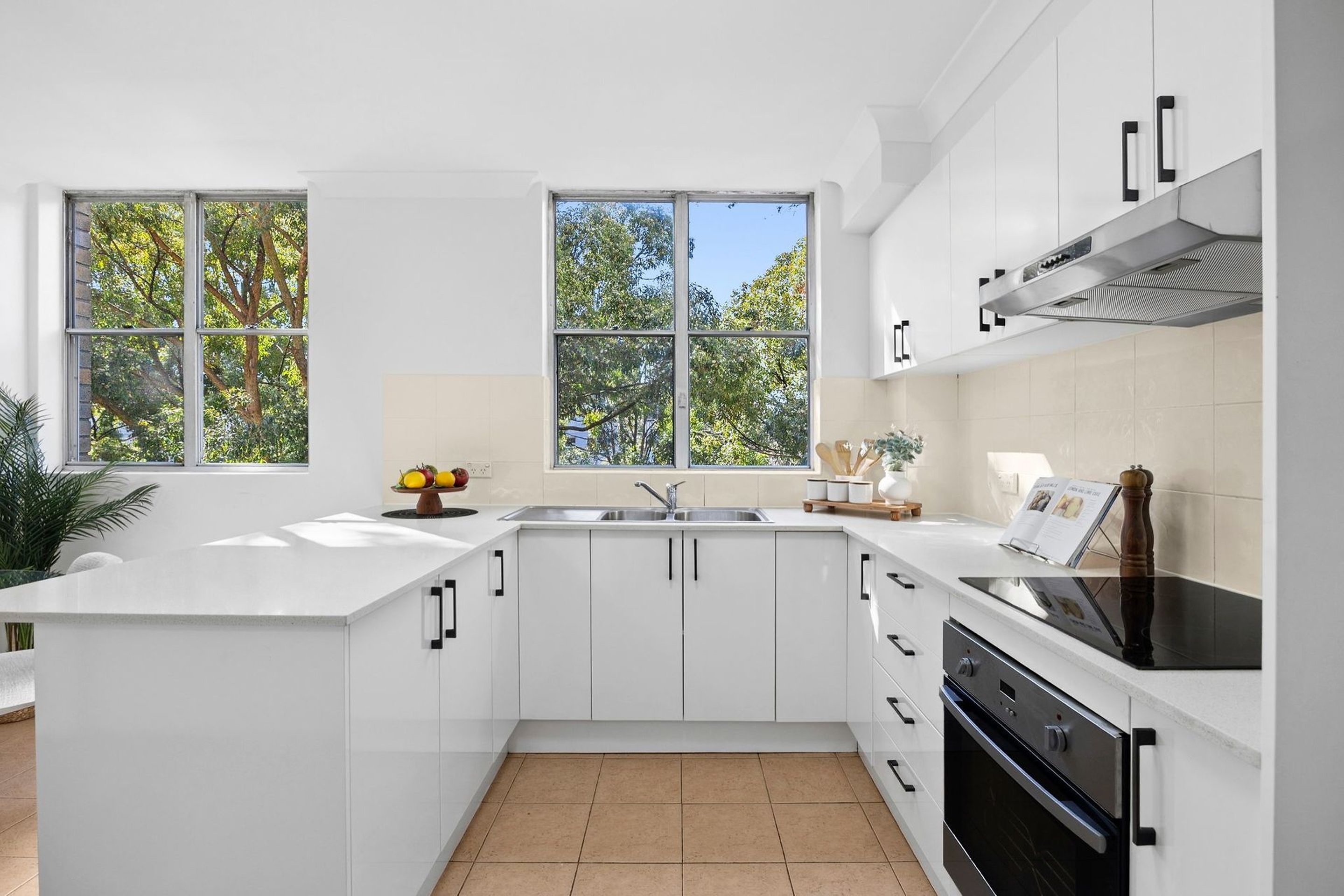 28/43-45  Johnson Street, Chatswood Sold by Shead Property - image 1