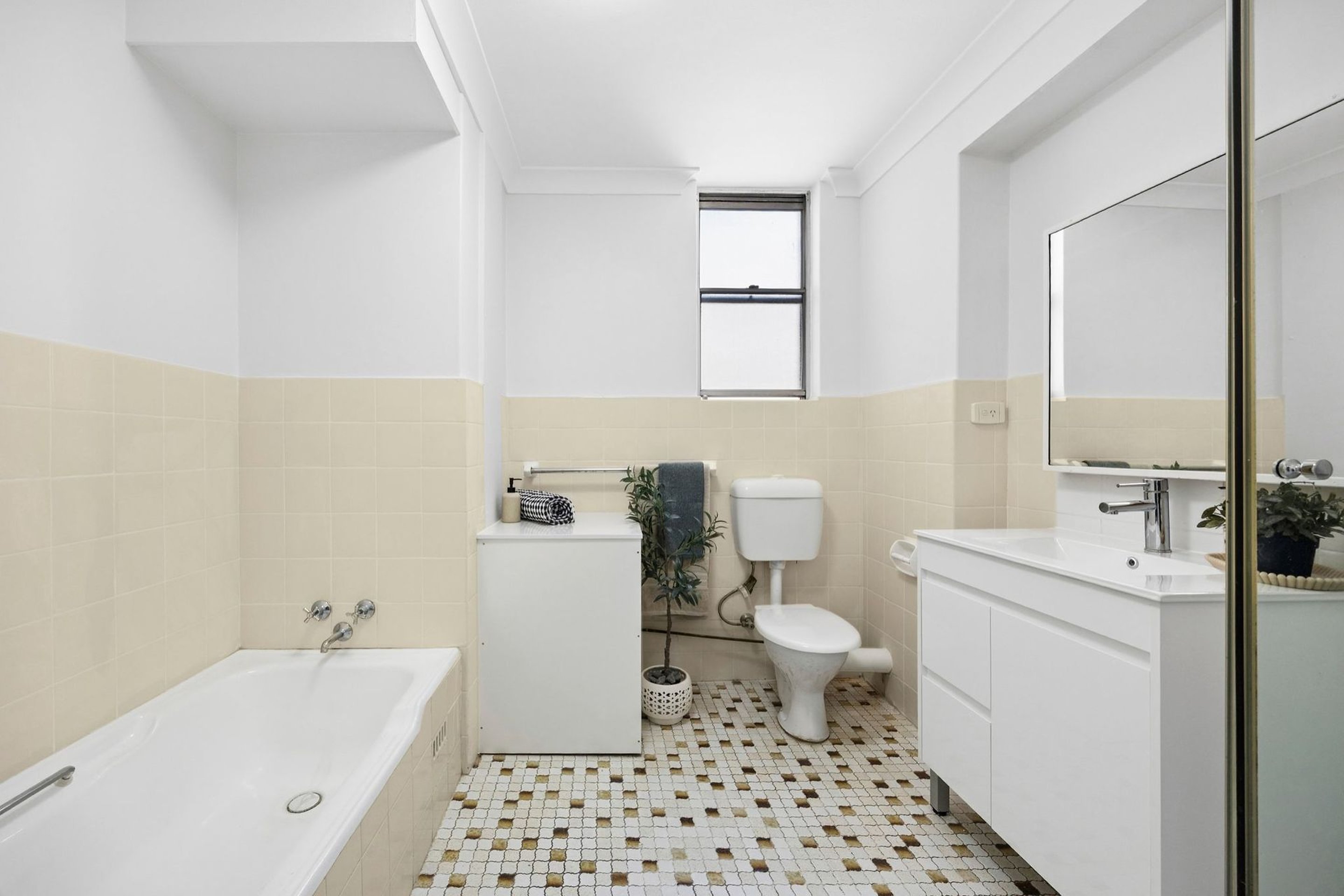 28/43-45  Johnson Street, Chatswood Sold by Shead Property - image 1