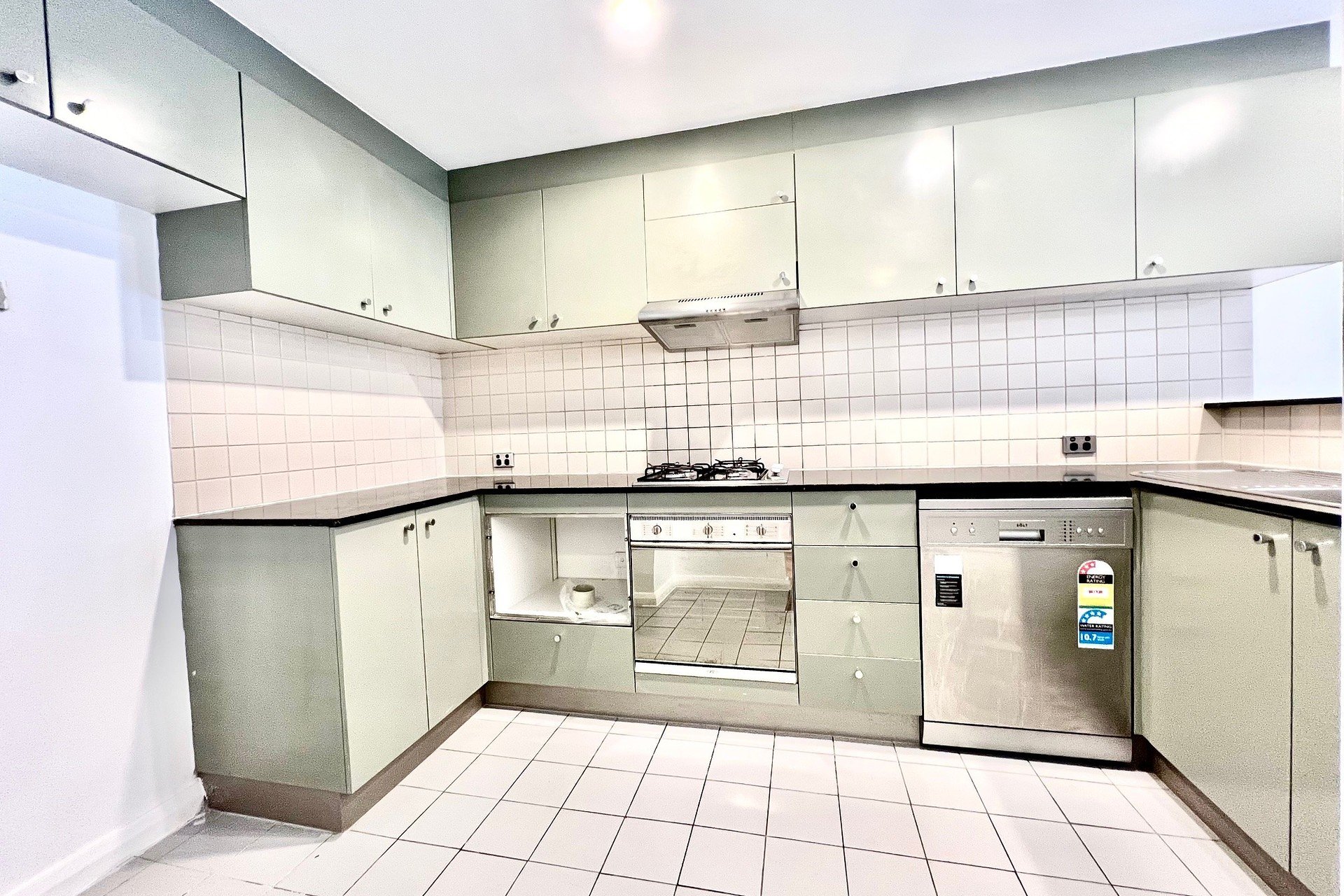 Chatswood Leased by Shead Property - image 1