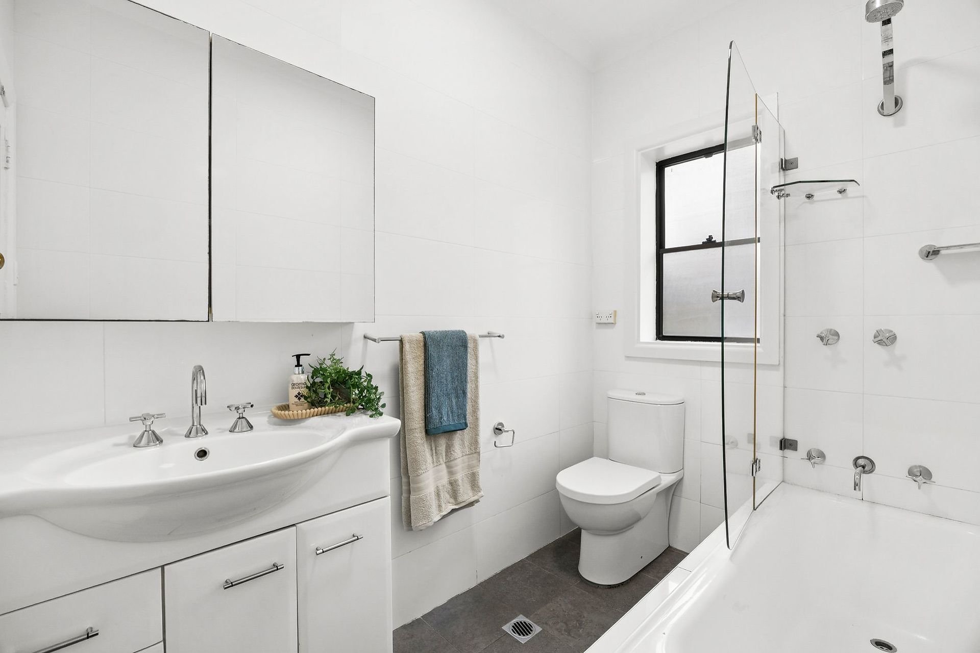 16 Fontaine Street, Chatswood Sold by Shead Property - image 1
