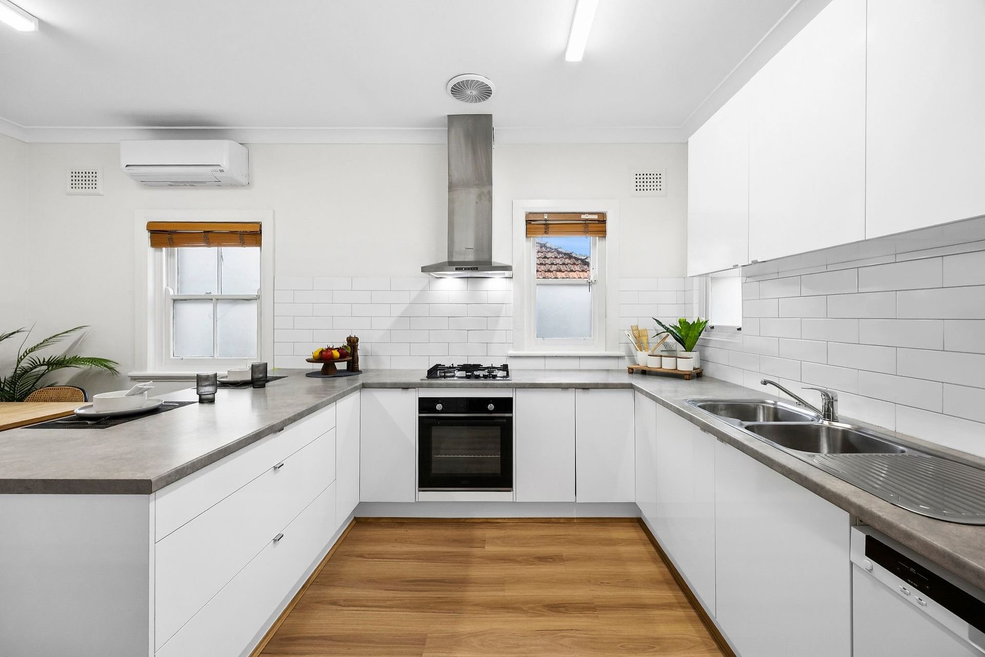 16 Fontaine Street, Chatswood Sold by Shead Property - image 1