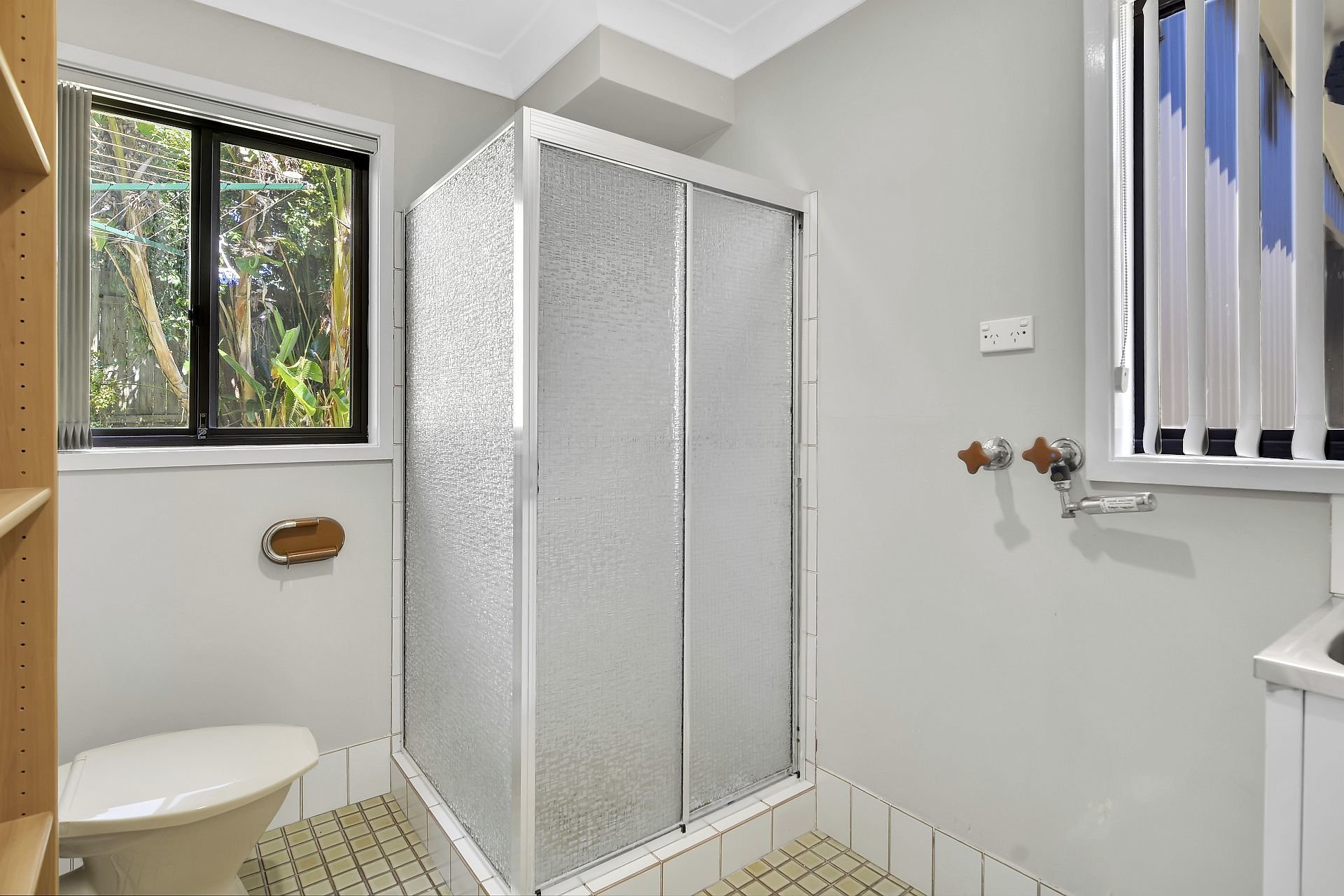 Hornsby Heights Leased by Shead Property - image 1
