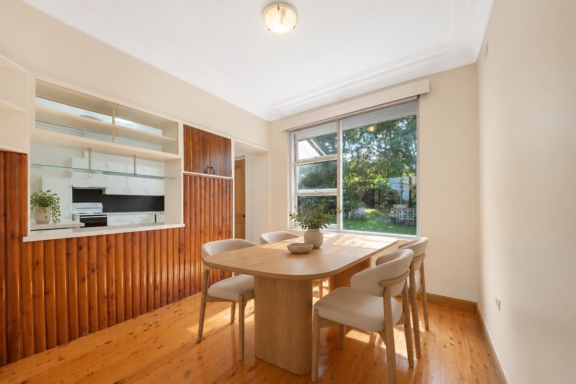 Riverview Leased by Shead Property - image 1