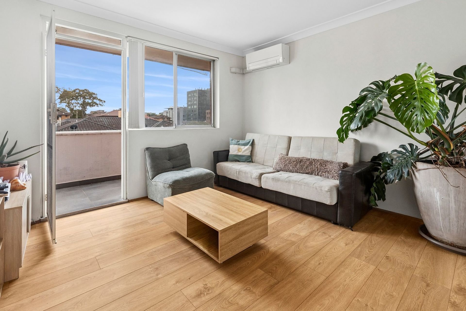 6 Villiers Street, Kensington Auction by Shead Property - image 1
