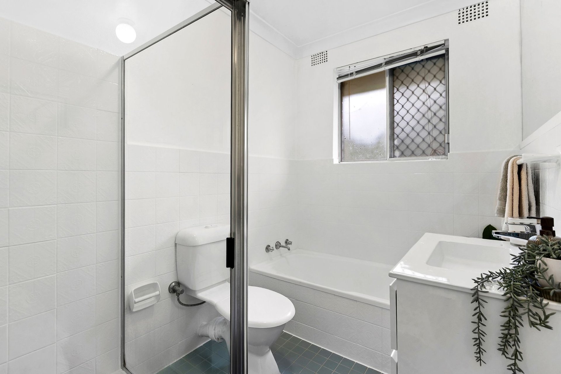 6/8-10 Brand Street, Artarmon Auction by Shead Property - image 1