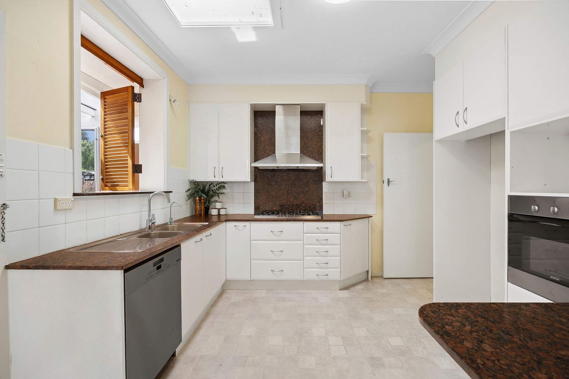 137 Starkey Street, Killarney Heights Auction by Shead Property - image 1