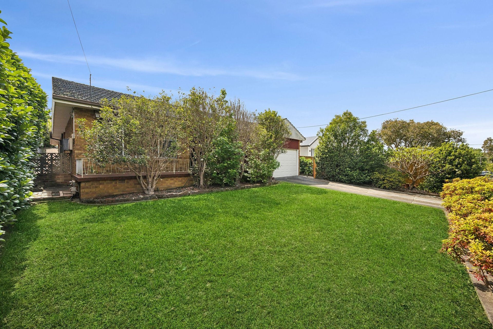 137 Starkey Street, Killarney Heights Auction by Shead Property - image 1