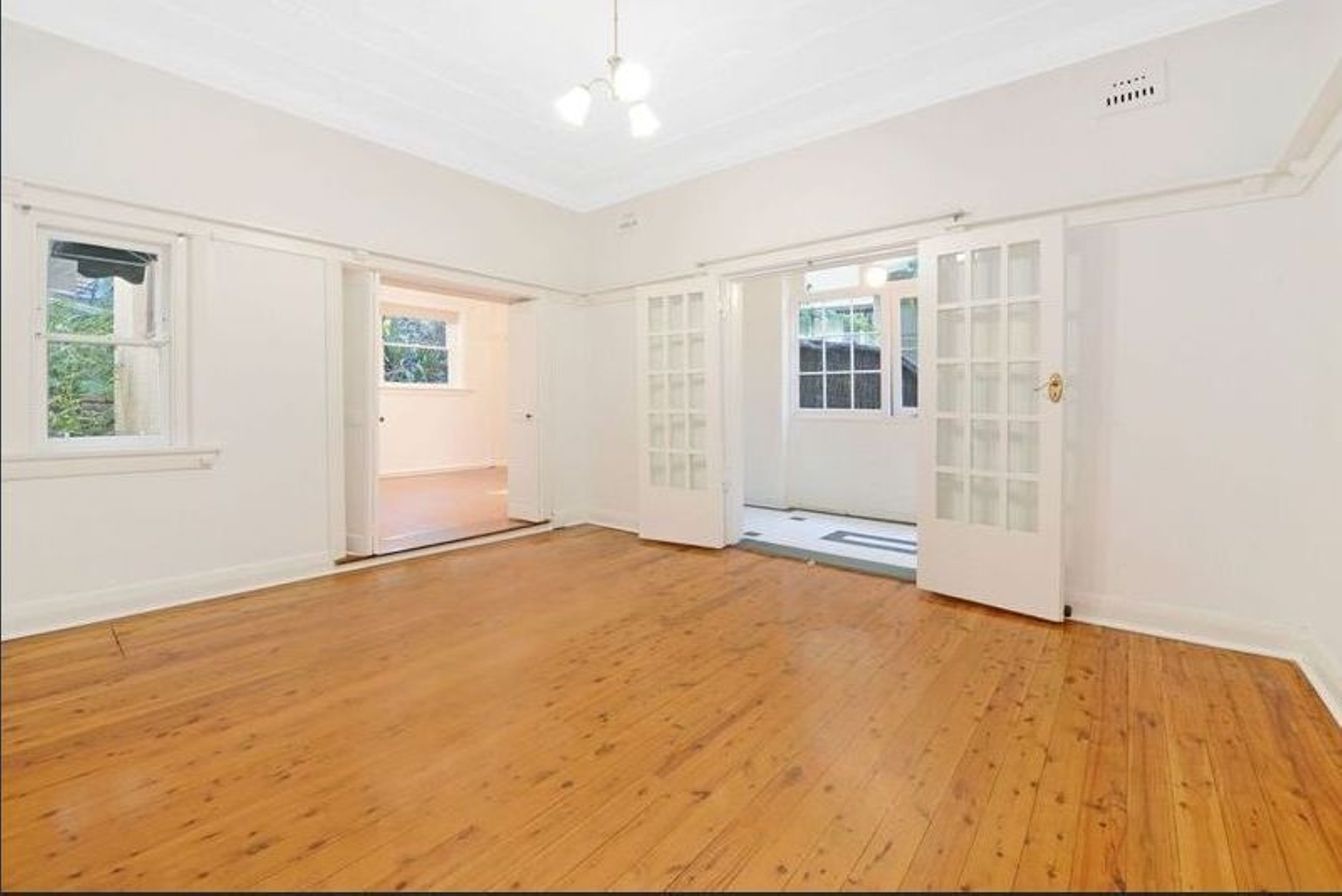 Double Bay Leased by Shead Property - image 1