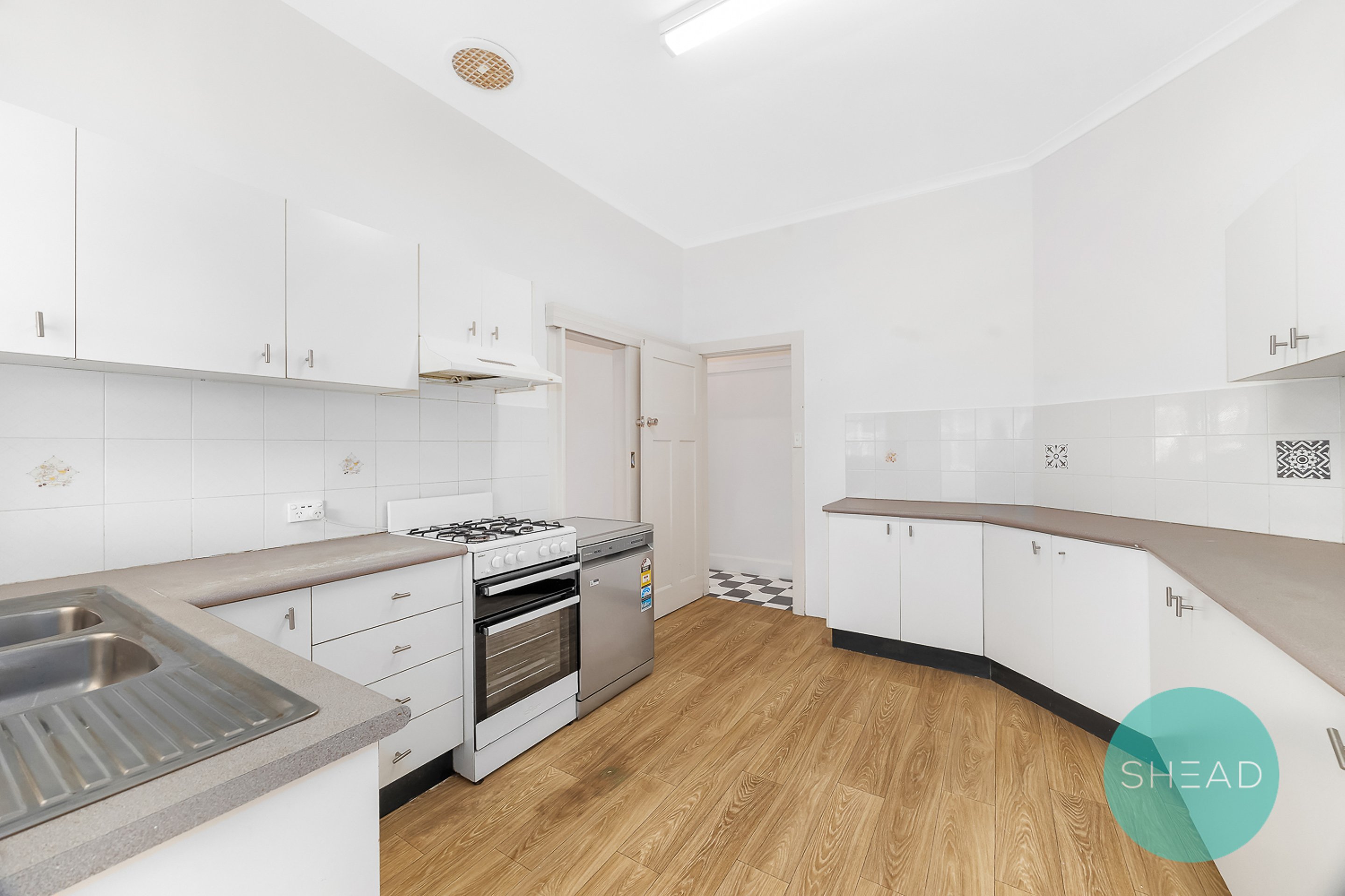 Chatswood Leased by Shead Property - image 1