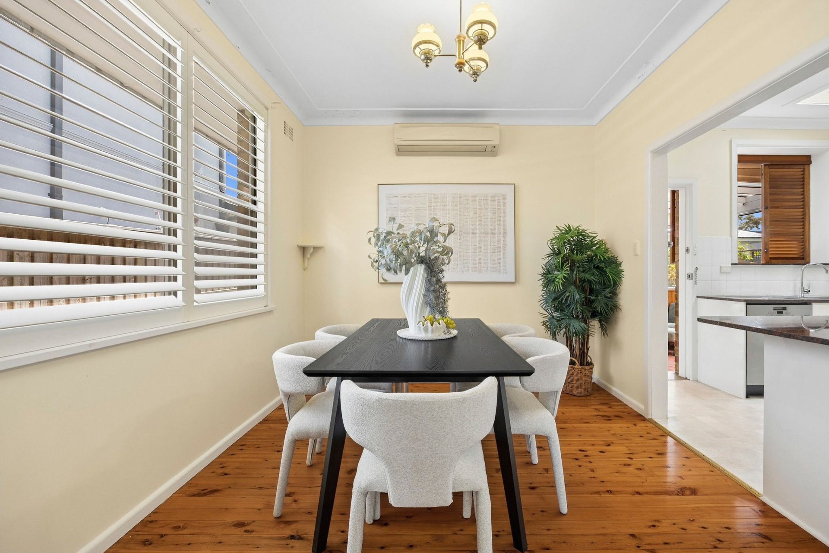 137 Starkey Street, Killarney Heights Auction by Shead Property - image 1
