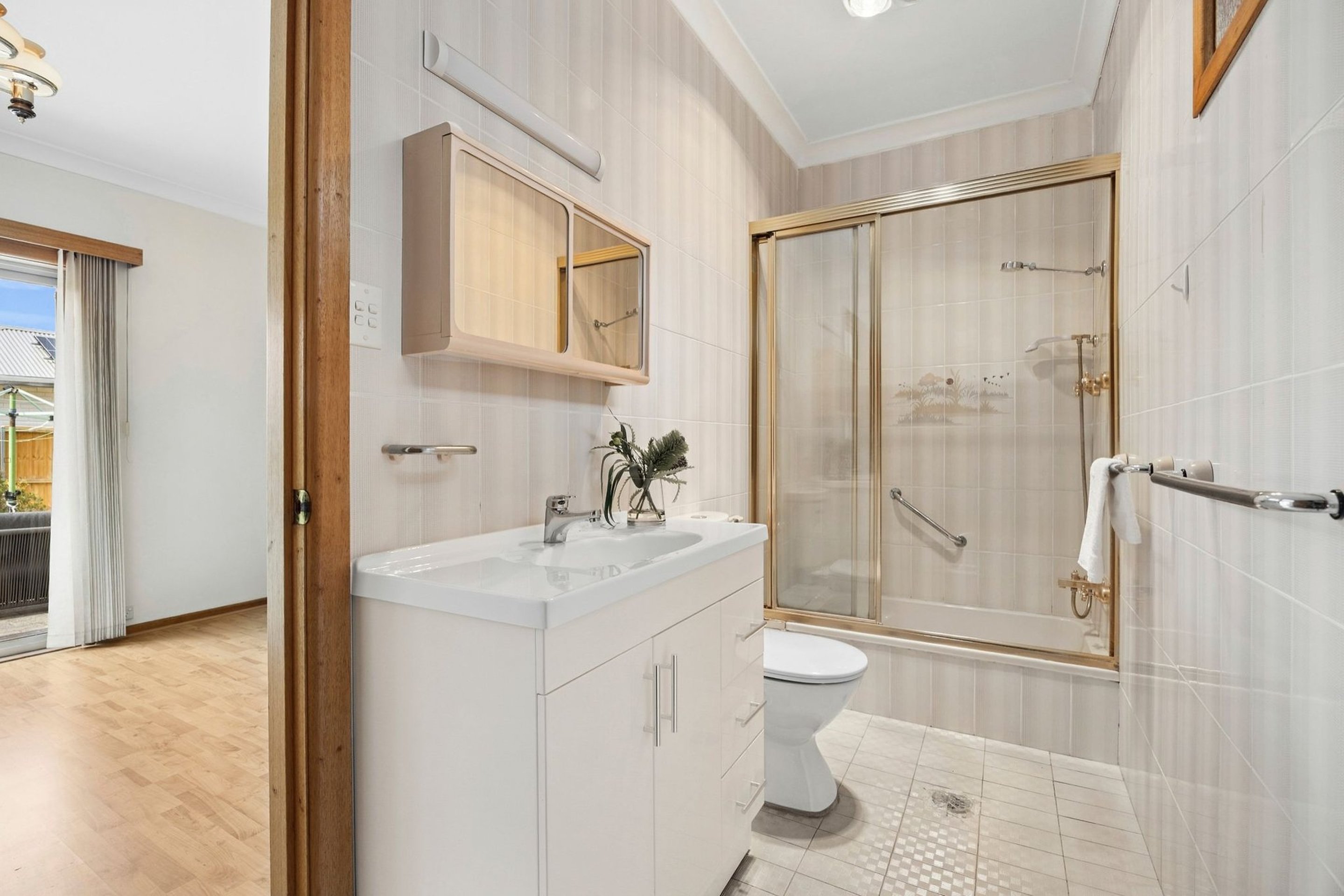 137 Starkey Street, Killarney Heights Auction by Shead Property - image 1