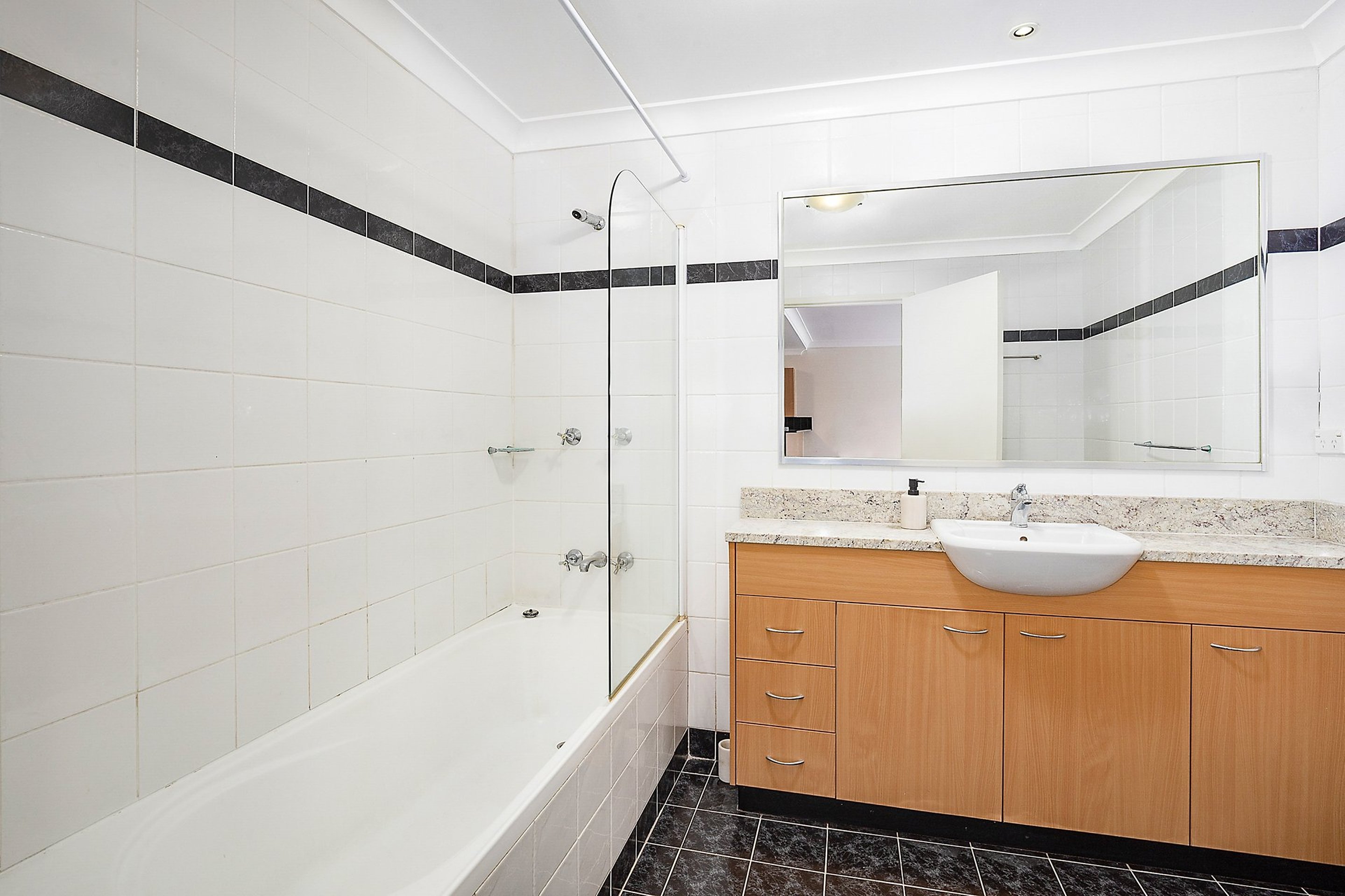 24/7 Freeman Road, Chatswood For Lease by Shead Property - image 1