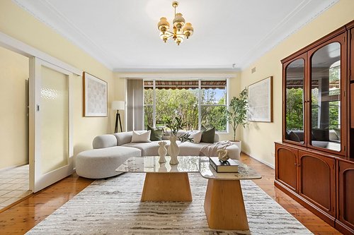 137 Starkey Street, Killarney Heights Auction by Shead Property