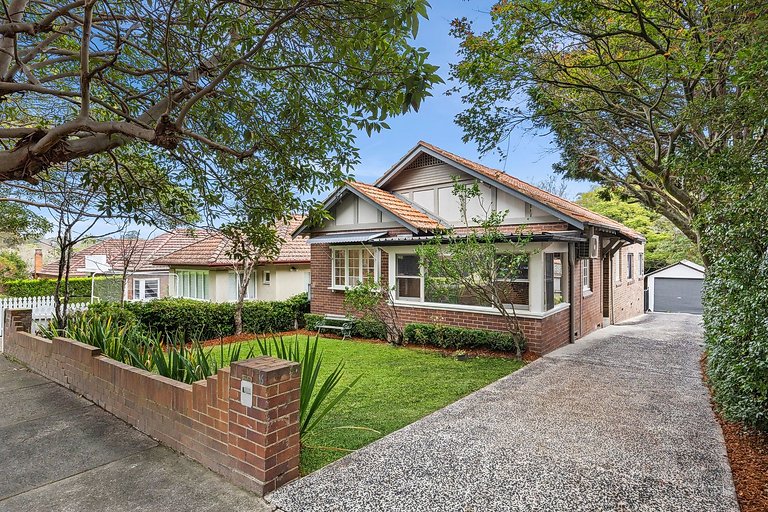 16 Fontaine Street, Chatswood Sold by Shead Property