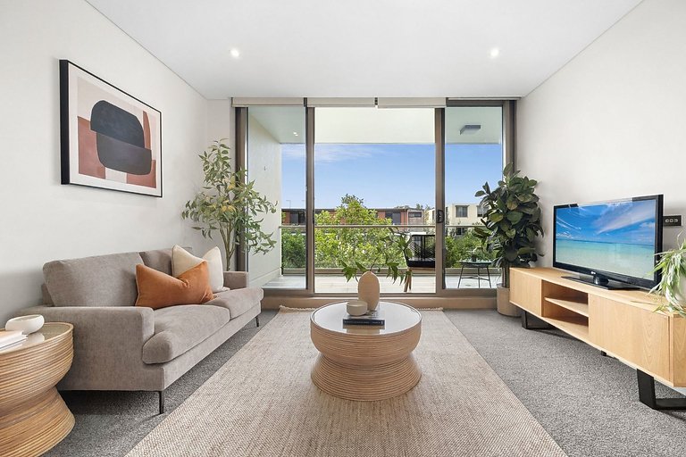 228/9 Mallard Lane, Warriewood Sold by Shead Property