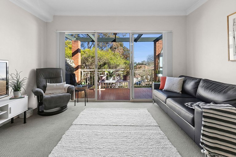 8/81 Stanley Street, Chatswood Sold by Shead Property