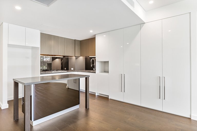 Roseville Leased by Shead Property